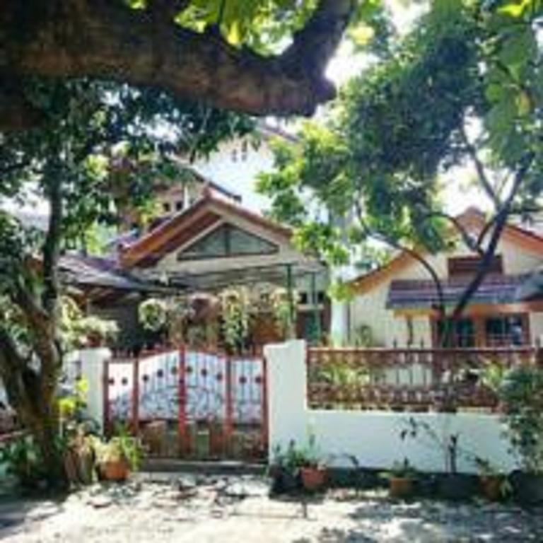 Hostel Bogor Buitenkant foto